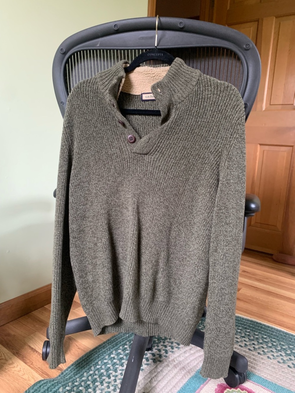 G.H. Bass & Co. Men's Olive Knit Turtleneck Button Detail Sweater